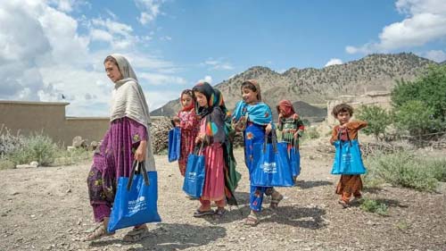 Taleban prepara cartilha para regulamentar o trabalho humanitário das afegãs