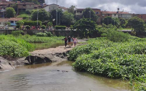 Corpo de homem é encontrado no Rio Mundaú, em Branquinha