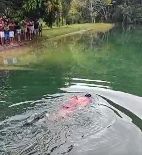 Adolescente morre afogado após invadir propriedade e pular em açude