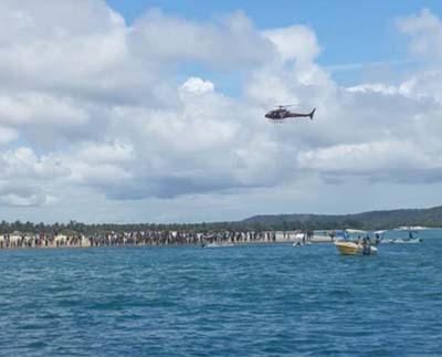 Bombeiros resgatam corpo de adolescente vítima de afogamento na praia do Gunga