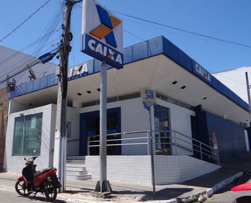 Superintendente da CEF em Alagoas visita União e confirma que casa de ex-prefeito será a nova agência da Caixa; obra já foi iniciada