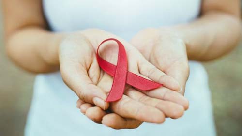 Dia Mundial de Luta contra a Aids: Oito mitos sobre o HIV que foram derrubados