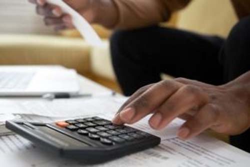 Alagoas foi o estado com a queda mais acentuada na busca dos consumidores por crédito, revela Serasa Experian