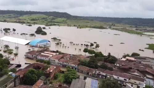 Fortes Chuvas: mais de 15 mil pessoas estão desabrigadas em Alagoas
