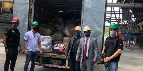 Duas toneladas de drogas apreendidas pela Polícia Civil são incineradas