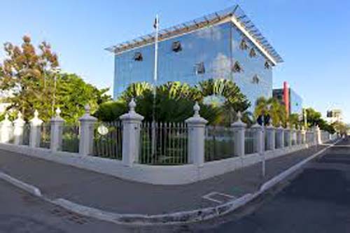 Renan Filho tem dois nomes para governo-tampão: Fábio Farias e Zé Wanderley