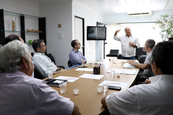 Representantes do governo americano conhecem realidade do setor canavieiro de AL