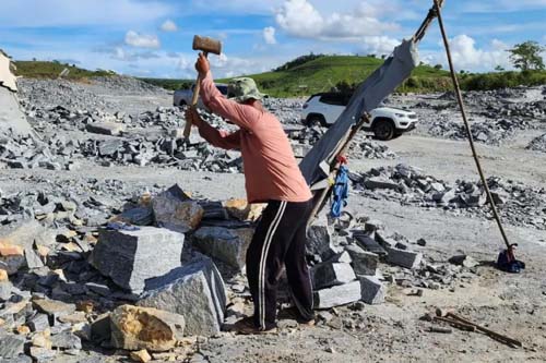 Lista do trabalho escravo tem pedreira, construtora e fazenda em Alagoas