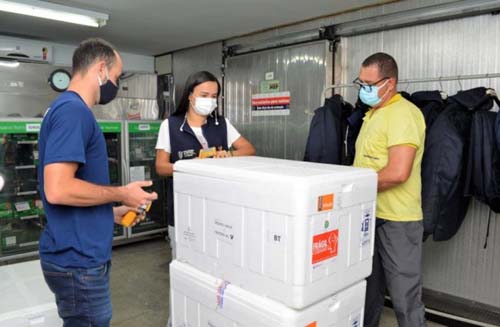 Alagoas inicia distribuição de 40.214 doses de vacina