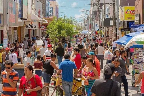 Alagoas tem 132,8 mil mulheres a mais que homens; Maceió é a cidade com mais mulheres