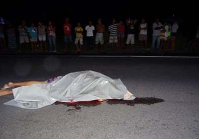 Corpo é encontrado no meio da rodovia em Rio Largo 