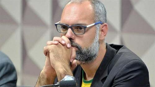 Allan dos Santos diz ter autorização de trabalho nos EUA e debocha de Moraes