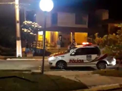 Moradores do Aldebaran acionam polícia e denunciam promotor por efetuar 8 tiros contra vizinhas; veja vídeo