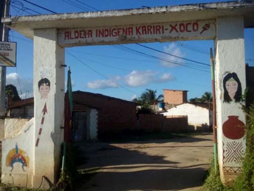 Índio de 69 anos é encontrado morto com corda no pescoço em aldeia de Porto Real do Colégio