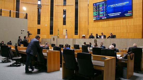 Eleições 2018: Assembleias Legislativas são eficientes? Leis aprovadas por deputados estaduais `custam` até R$ 4 mi e têm relevância duvidosa