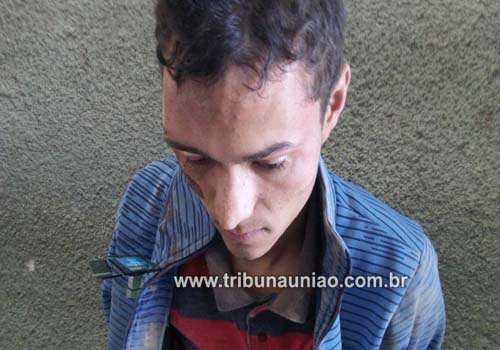 PRF recupera carro roubado na periferia de União; um suspeito foi preso