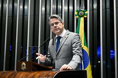 Protocolado requerimento de CPI para investigar Judiciário