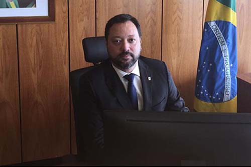 Cronograma do Enem está mantido, diz novo presidente do Inep