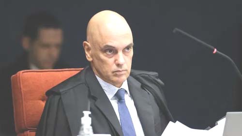 Alexandre de Moraes cobra explicações da Espanha após recusa de extradição de jornalista Oswaldo Eustáquio