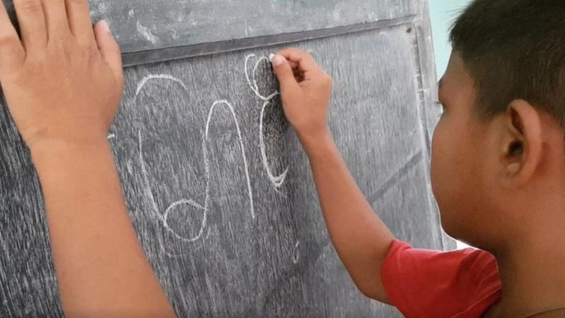 Os alfabetos à beira da extinção