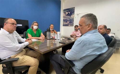 Deputado Alfredo Gaspar reafirma compromisso com a Saúde em visitas ao HU e Santa Casa de Misericórdia