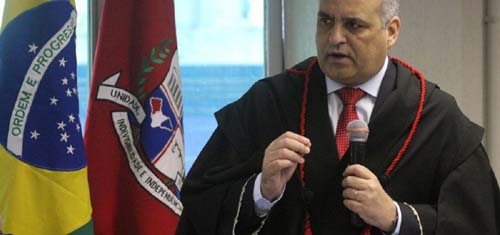 MPE ingressa com ação contra lei que permite contratação temporária na Prefeitura de Quebrangulo