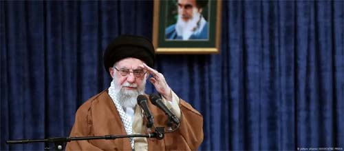 Quem é o aiatolá Ali Khamenei, líder supremo do Irã