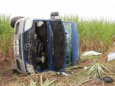 Uma pessoa morre e nove ficam feridas em acidente na AL 220