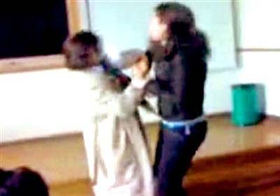 Aluna é acusada de agredir professora que não quis aumentar suas notas