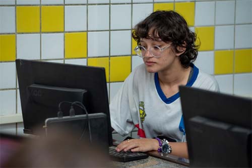 Seduc Alagoas oferece 400 vagas para curso de Inglês Online, em parceria com a Liberty Education