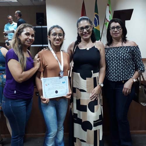 Alunas da rede estadual ganham cada vez mais espaço nas Olimpíadas de Matemática