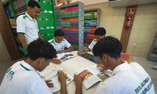 Estudo revela que menos de metade dos estudantes valorizam professores no ensino fundamental final