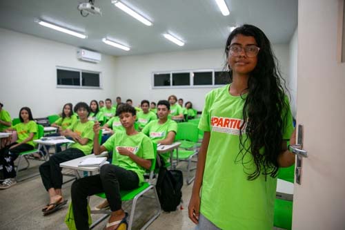 MEC comemora um ano do programa PartiuIF com expansão de 650 turmas para 2026