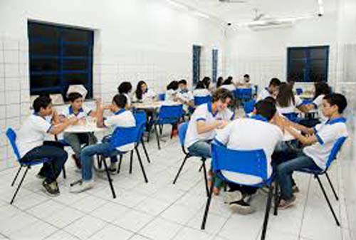 Escola Sesi Cambona classifica três projetos à final de feira científica