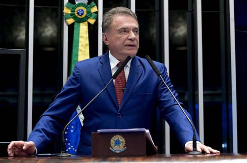 Alvaro Dias exalta protestos contra lei de abuso de autoridade  Fonte: Agência Senado