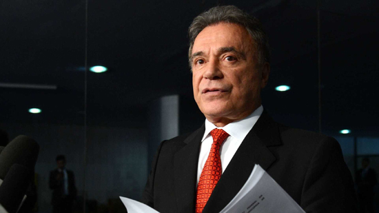 Em convenção, Álvaro Dias diz que convidará Moro para Justiça