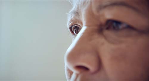 Alzheimer pode dar primeiros sinais nos olhos
