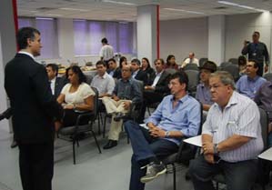 Caixa pede apoio da AMA e prefeituras