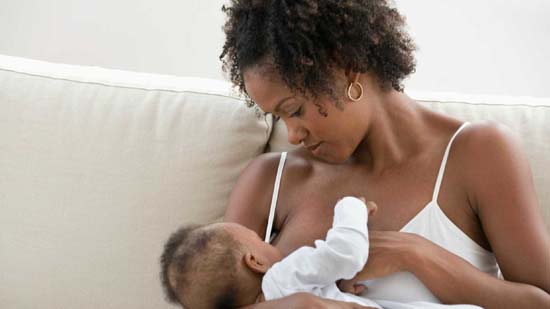 Semana da Amamentação: 60% dos bebês não são amamentados quando nascem