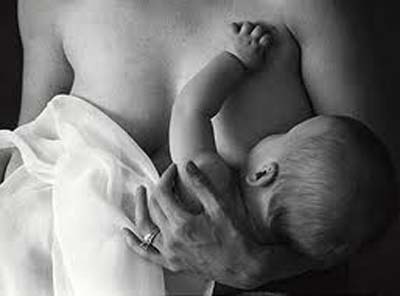 Mães que amamentam inscritas na Bolsa Família vão receber beneficio extra