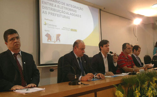Prefeitos alagoanos cobram melhoria no abastecimento de energia elétrica