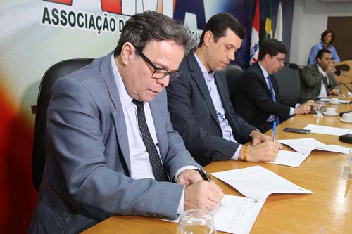 TJ assina cooperação com a AMA para que prefeituras sejam intimadas eletronicamente