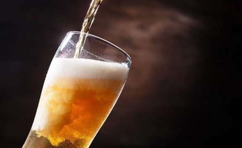Ambev confirma que aumentará o preço das cervejas