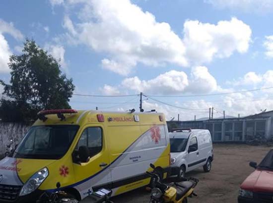 Ambulância doada pelo governo ao Hospital São Vicente em União continua parada por falta de pagamento do seguro 