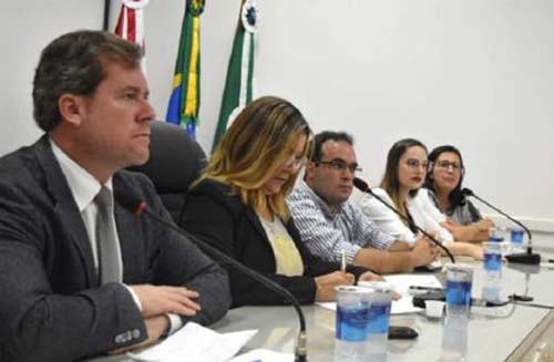 Marx Beltrão e Ana Hora participam de audiência pública sobre o turismo em Maceió