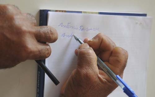 Alagoas se mantém com a maior taxa de analfabetismo do país