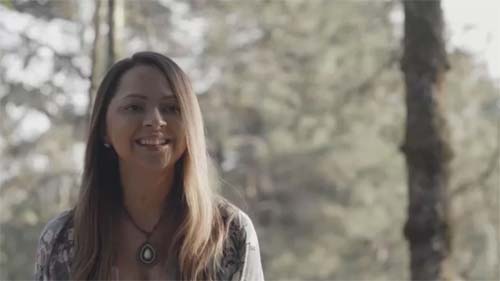 'A morte é grande conselheira': a lista de 'últimos desejos' que mobiliza amigos de ativista com câncer