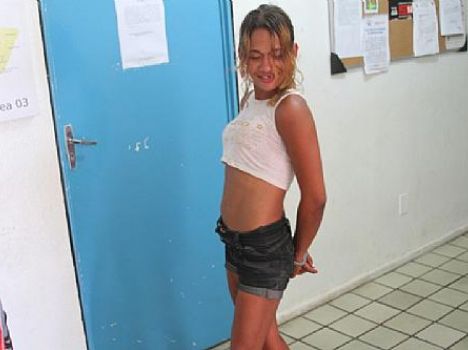 Jovem é presa acusada de esfaquear ‘amiga’