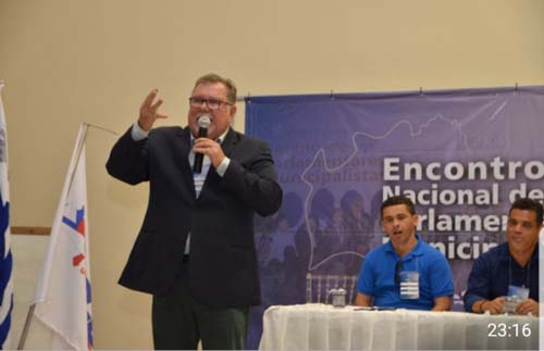 Anízio (Anizio de Murici) salva encontro falando aos colegas sobre a Previdência Social