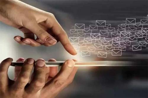 Como lidar com a e-ansiedade: a urgência de respostas